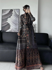 Pleated Abaya - Black Retro