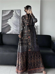 Pleated Abaya - Black Retro